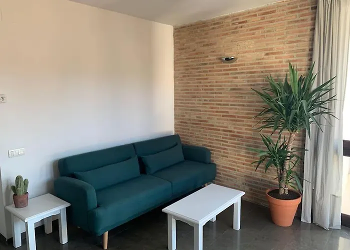Cosy Flat/Nearly Touching Alhambra/Great Views